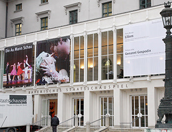 Spannband und XXL-Transparent